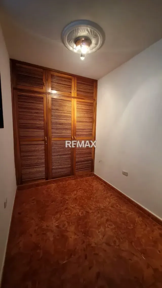 En Alquiler Casa en la Urbanización Doña Virginia, Pueblo Nuevo - 6