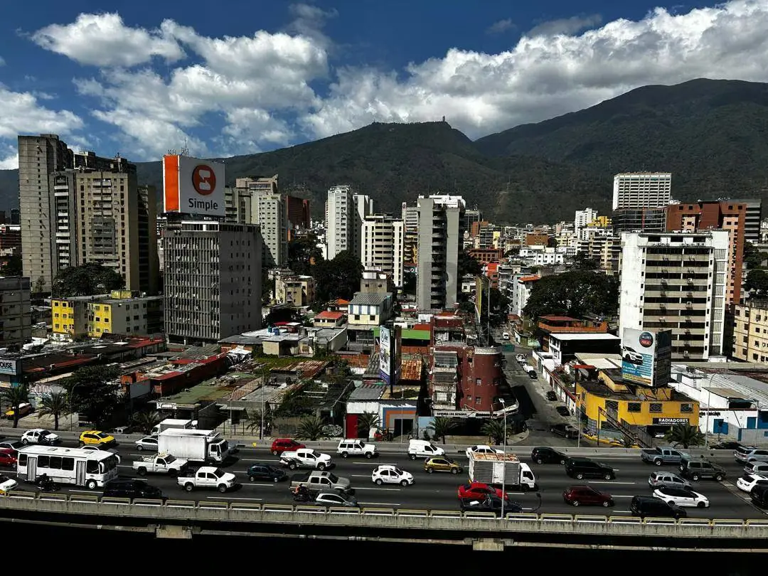 RD - Venta Apartamento en Colinas de Bello Monte - 6