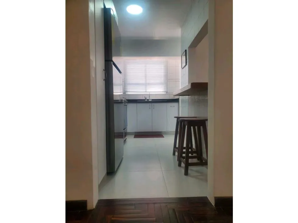 Los Palos Grandes Alquilo apto Equipado de 85m2 9674 - 6