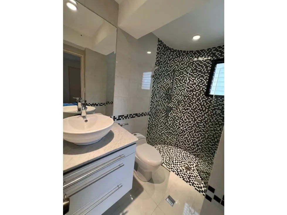 Alquilo apartamento 180m2 Colinas de Valle Arriba 8682 - 10
