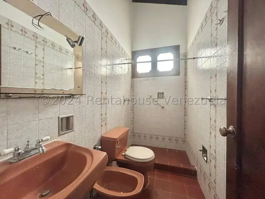 Casa (Multipes Niveles) en Venta en Prados del Este, Distrito Metropolitano - 27