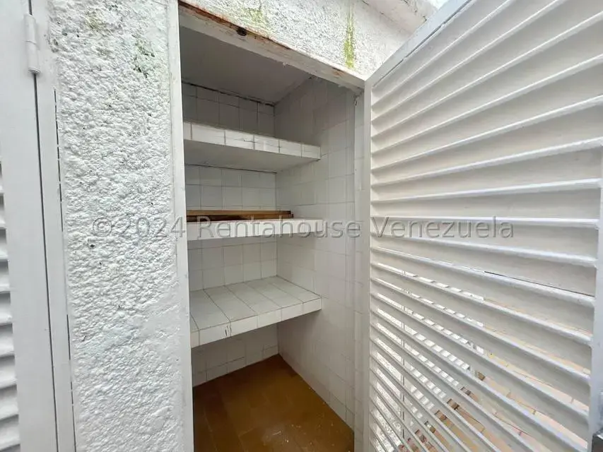 Casa (Multipes Niveles) en Venta en Prados del Este, Distrito Metropolitano - 44