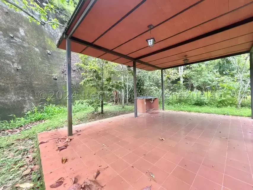 Casa (Multipes Niveles) en Venta en Prados del Este, Distrito Metropolitano - 50