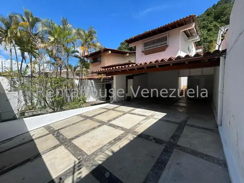 Casa (Multipes Niveles) en Venta en Prados del Este, Distrito Metropolitano - 64
