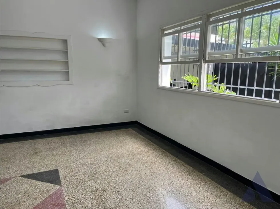 Se alquila casa 480m2 Altamira 8908 - 11
