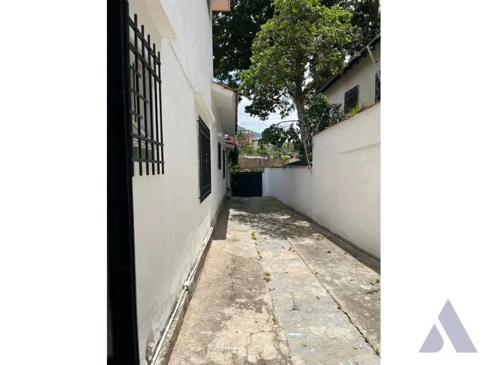 Se alquila casa 480m2 Altamira 8908 - 8