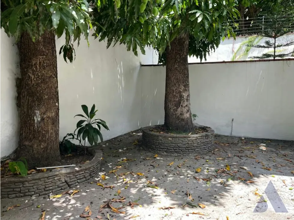 Se alquila casa 480m2 Altamira 8908 - 9