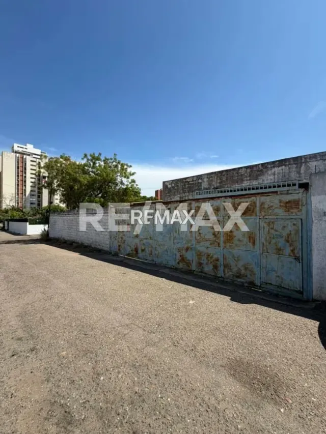 Galpón en venta Av. El milagro