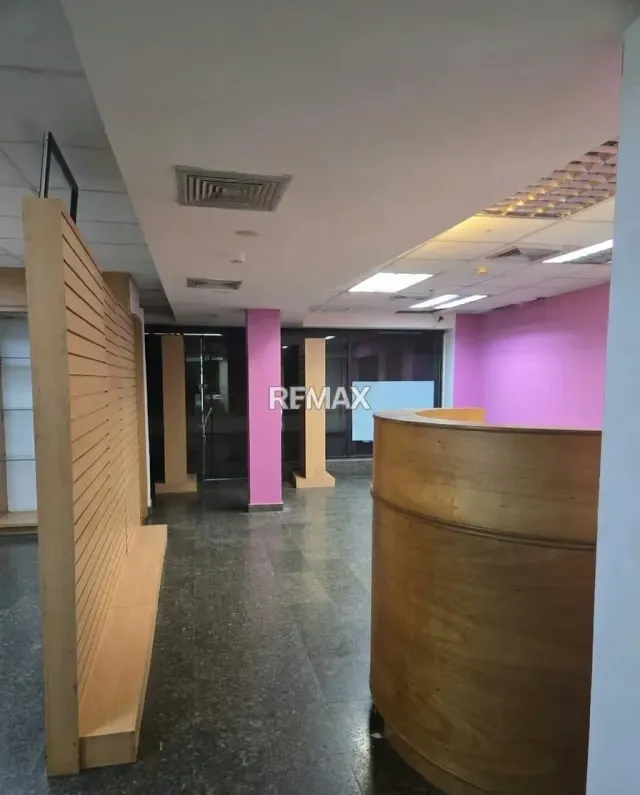 ALQUILER LOCAL 103M2 AMOBLADO, MODERNO Y LISTO PARA TRABAJAR - 4