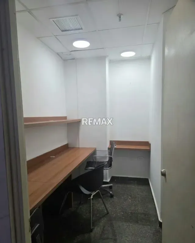 ALQUILER LOCAL 103M2 AMOBLADO, MODERNO Y LISTO PARA TRABAJAR - 7