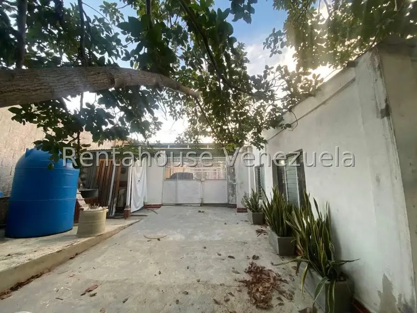 Casa (1 Nivel) en Venta en Patarata, Lara - 29