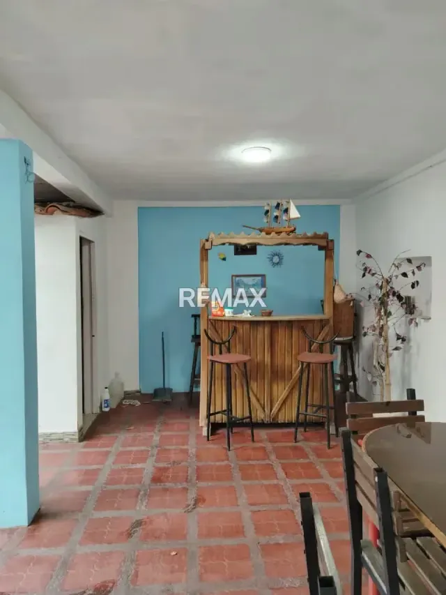VENTA CASA UBICACION PRIVILEGIADA EN CAUCAGUA. DE OPORTUNIDAD - 11