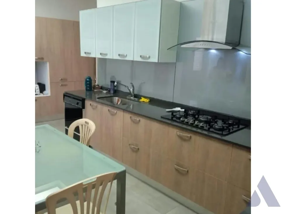 Vendo PH triplex 450m2 Los Samanes 6422 - 2