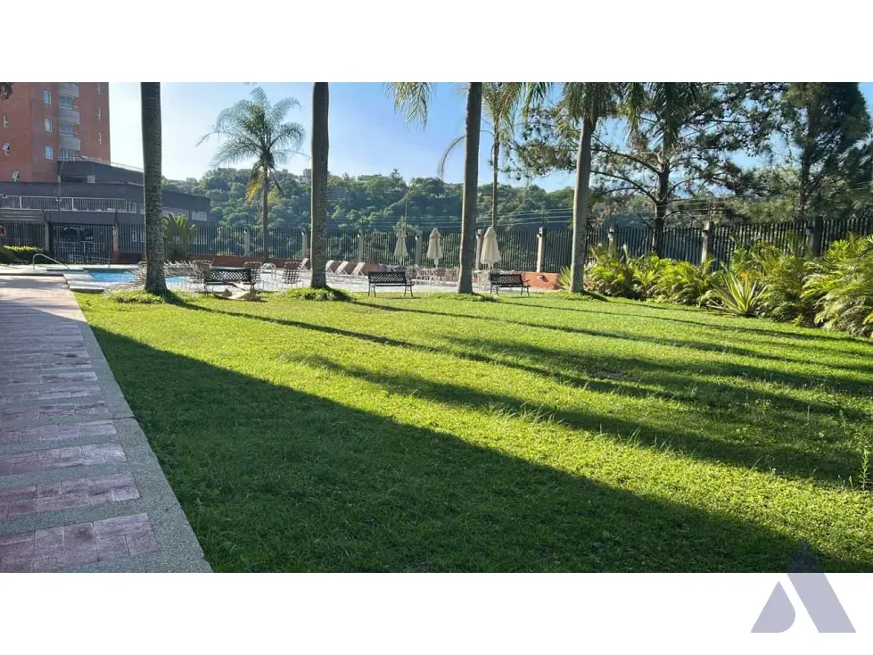 Vendo PH triplex 450m2 Los Samanes 6422 - 20