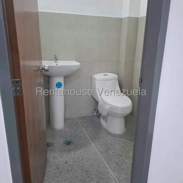 Local Comercial en Alquiler en Parroquia La Candelaria, Distrito Metropolitano - 14