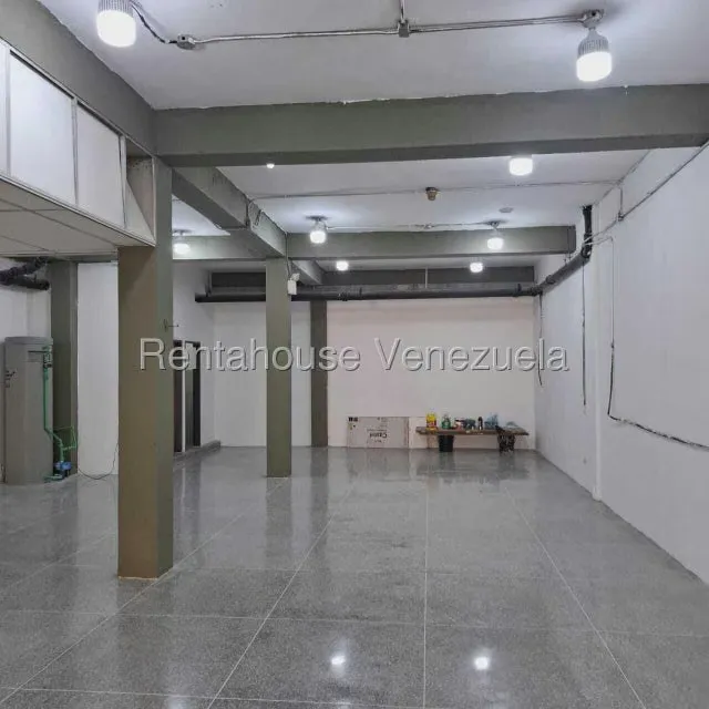 Local Comercial en Alquiler en Parroquia La Candelaria, Distrito Metropolitano - 17