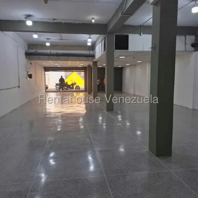Local Comercial en Alquiler en Parroquia La Candelaria, Distrito Metropolitano - 21