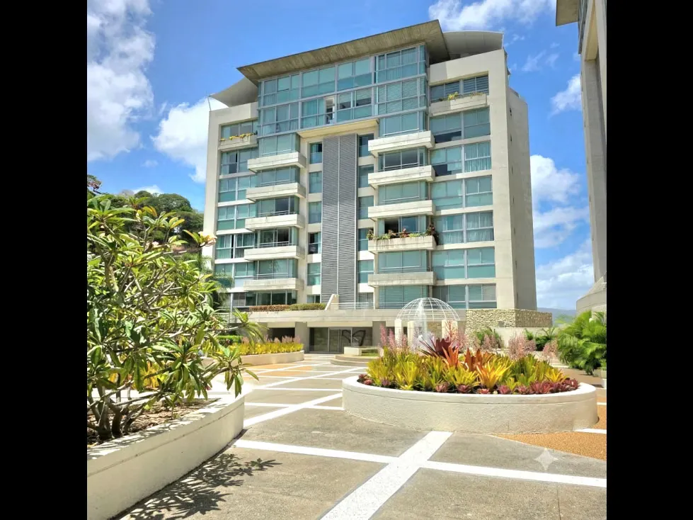 APARTAMENTO EN VENTA LOMAS DE LAS MERCEDES 138mt/2H/3B/3PE