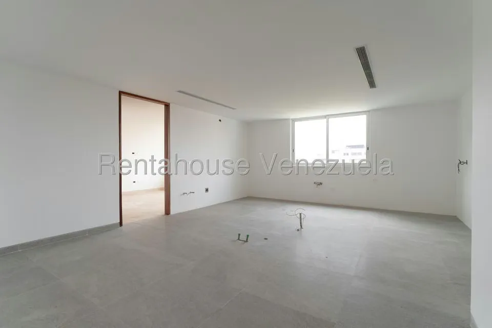 Apartamento (1 Nivel) en Venta en Los Chorros, Distrito Metropolitano - 8