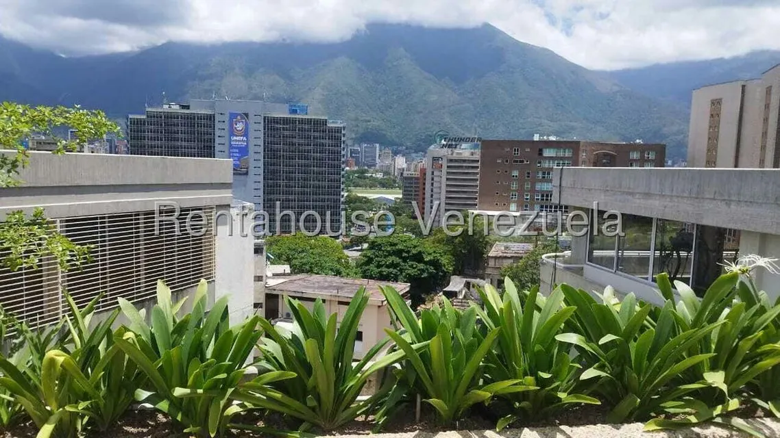 Apartamento (1 Nivel) en Venta en Lomas de Las Mercedes, Distrito Metropolitano - 5