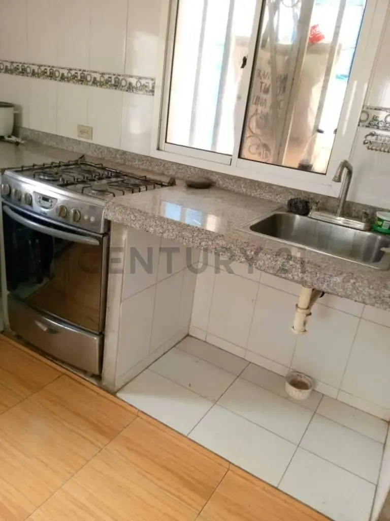 Vende casa con 10 Habitaciones independientes con fines de lucro - 8