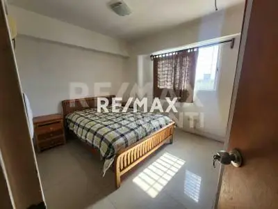APARTAMENTO EN ALQUILER C. RESIDENCIAL SAN ROMAN