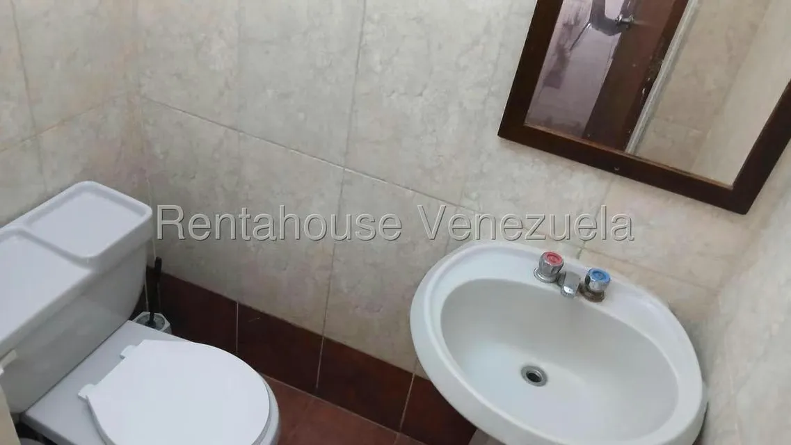 Local Comercial en Alquiler en Zona Este, Lara - 24