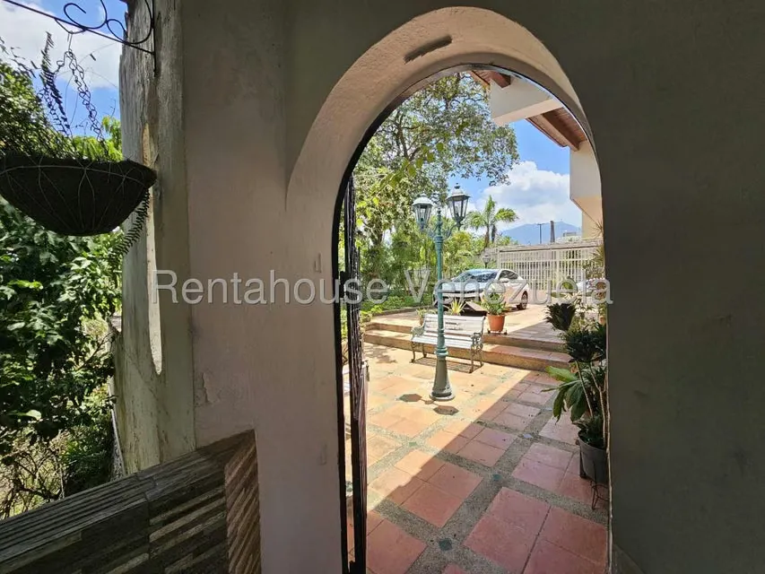 Casa (Multipes Niveles) en Venta en Colinas de Santa Monica, Distrito Metropolitano - 49