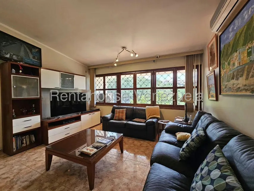 Casa (Multipes Niveles) en Venta en Colinas de Santa Monica, Distrito Metropolitano - 53