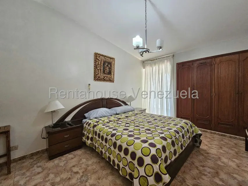 Casa (Multipes Niveles) en Venta en Colinas de Santa Monica, Distrito Metropolitano - 63