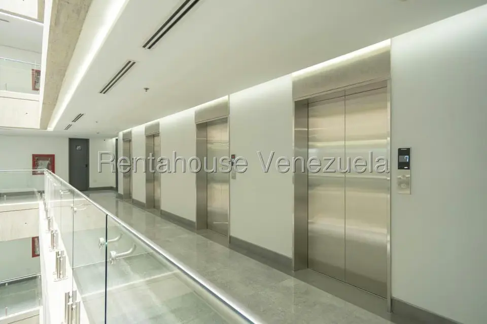 Oficina en Alquiler en Los Naranjos del Cafetal, Distrito Metropolitano - 6