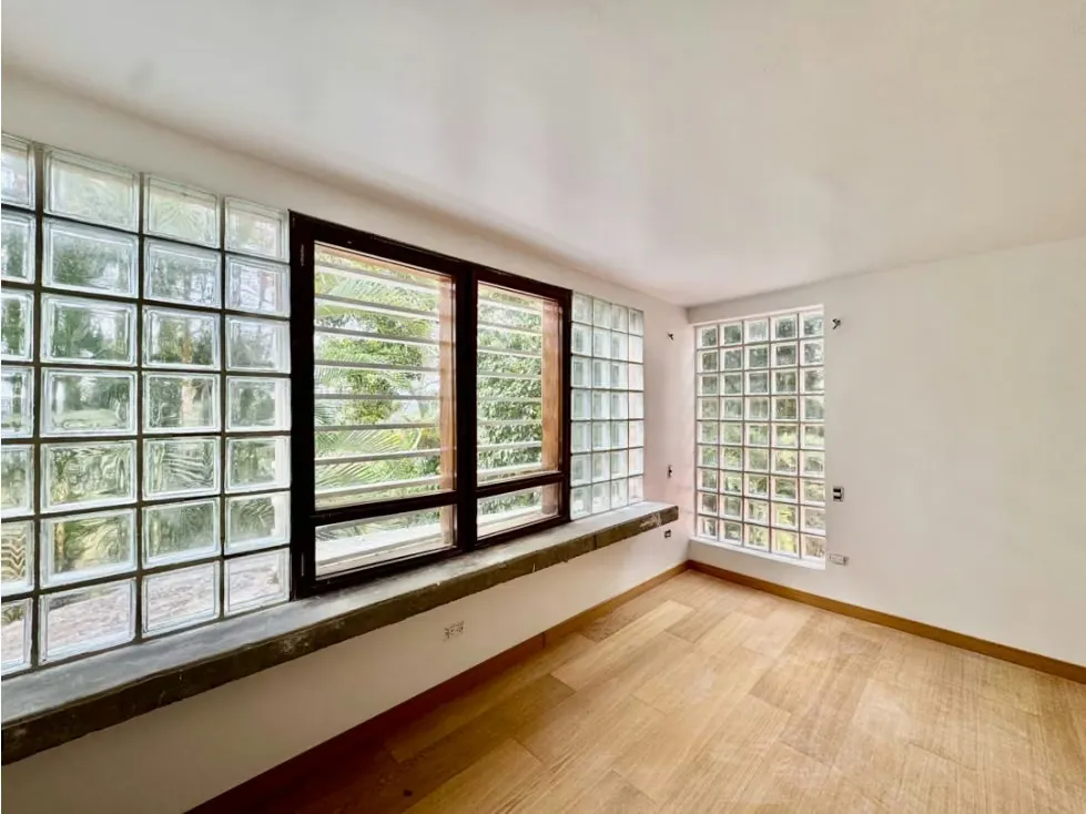 Se vende casa 400m2 3h+s/5b/6p + anexo Oripoto - 19