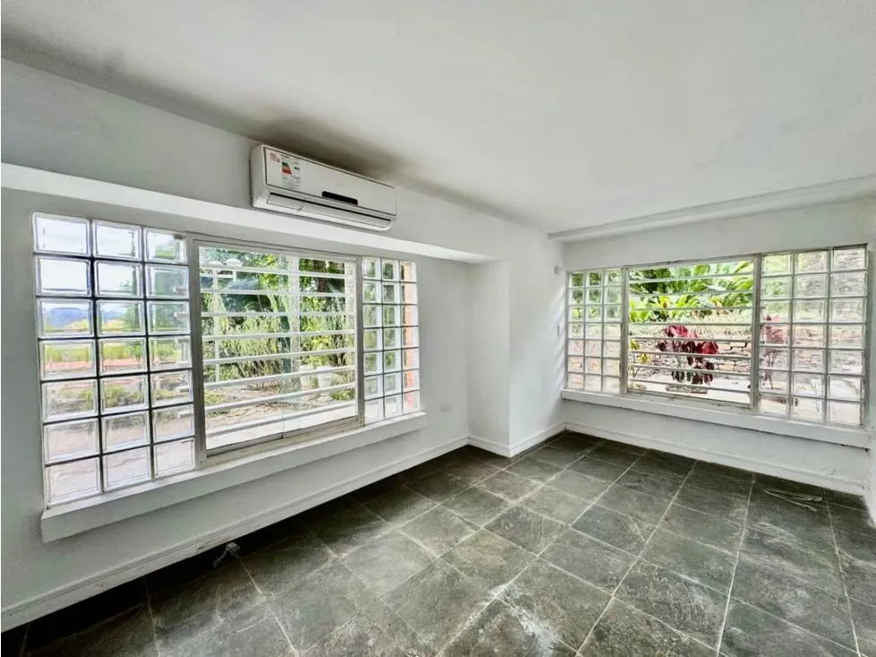 Se vende casa 400m2 3h+s/5b/6p + anexo Oripoto - 33