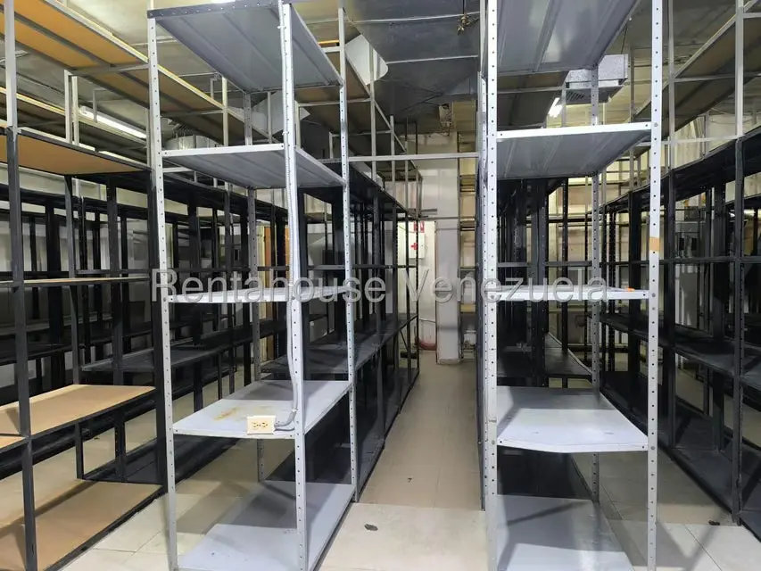 Local Comercial en Venta en Avenida Delicias Norte, Zulia - 17