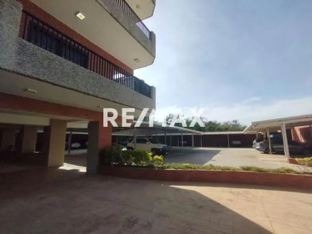 EN VENTA IMPRESIONANTE Y AMPLIO PENTHOUSE DE 3 PLANTAS CON ACABADOS DE LUJO , EN URBANIZACION JORGE COLL, ISLA DE MARGARITA - 3
