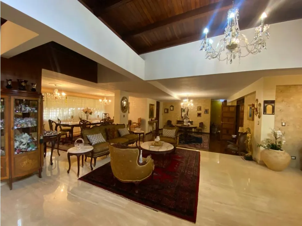 Vendo espectacular Pent House en Urb. La Florida 500m2 - 10