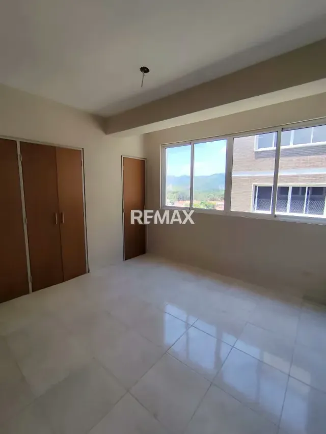Apartamento en venta. Res. Titanium Suite, Mañongo (Cerca de Sambil) - 18
