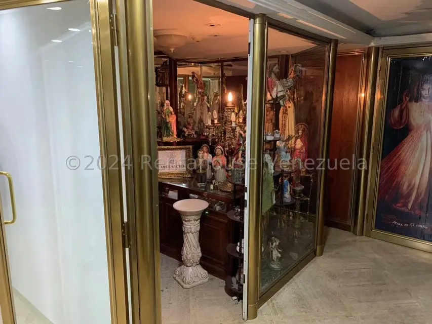 Local Comercial en Alquiler en Chuao, Distrito Metropolitano - 2