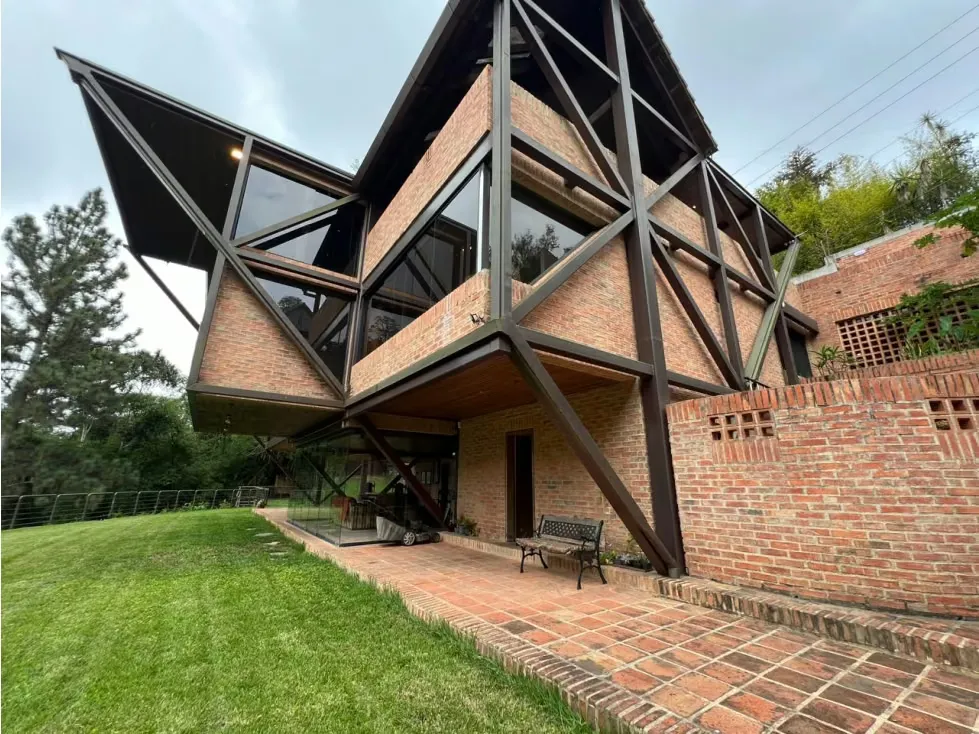 Se vende/alquila Casa 2.500m² 4h+2s/4b+2s/4p Oripoto - 14