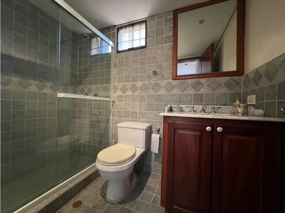 Se vende/alquila Casa 2.500m² 4h+2s/4b+2s/4p Oripoto - 35