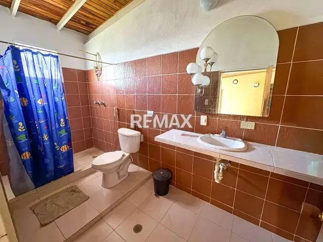 Galpon en Venta La Hacienda Avenida el Placer-Cabudare - 4