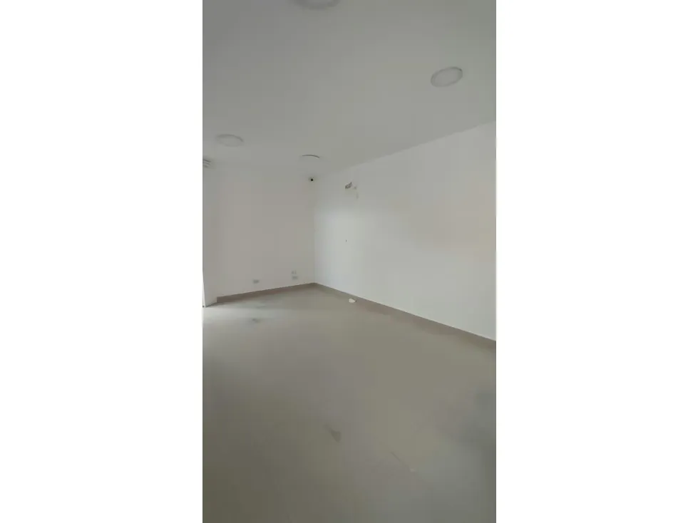 Se alquila Oficina 50m² Chacao - 2