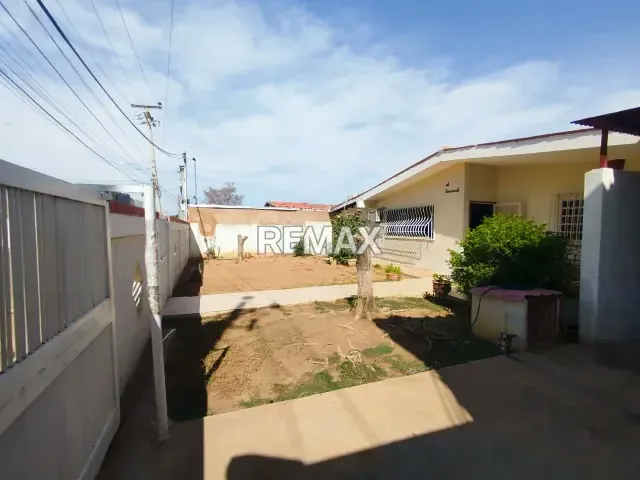 CASA EN VENTA ALTOS DEL PILAR DELICIAS - 8