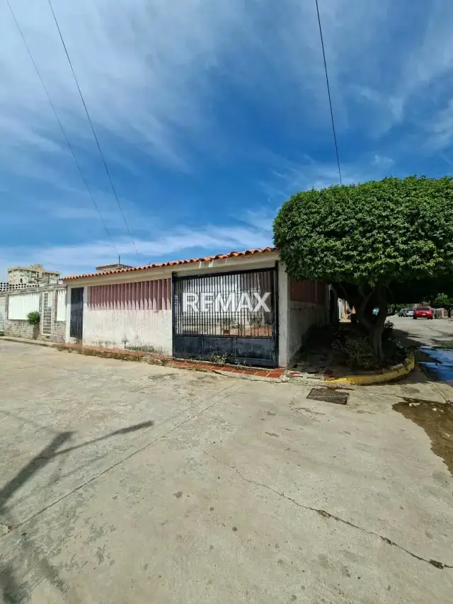 CASA EN VENTA LOMAS DE LA MISION