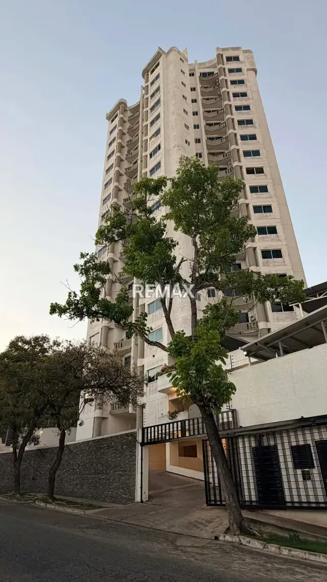 APARTAMENTO EN ALQUILER RES CIELO SUITE PLANTA 100% Y POZO