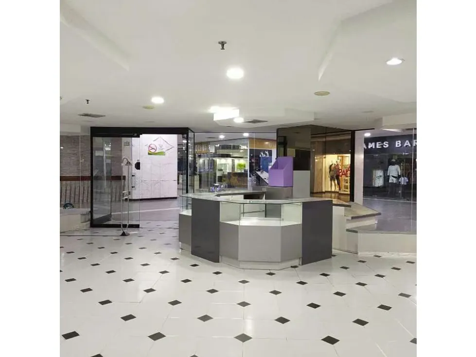 Local en venta CCCT, 208 m2, 2B/2P. Excelente ubicación.