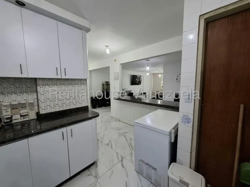 Apartamento (1 Nivel) en Venta en La Urbina, Distrito Metropolitano - 11