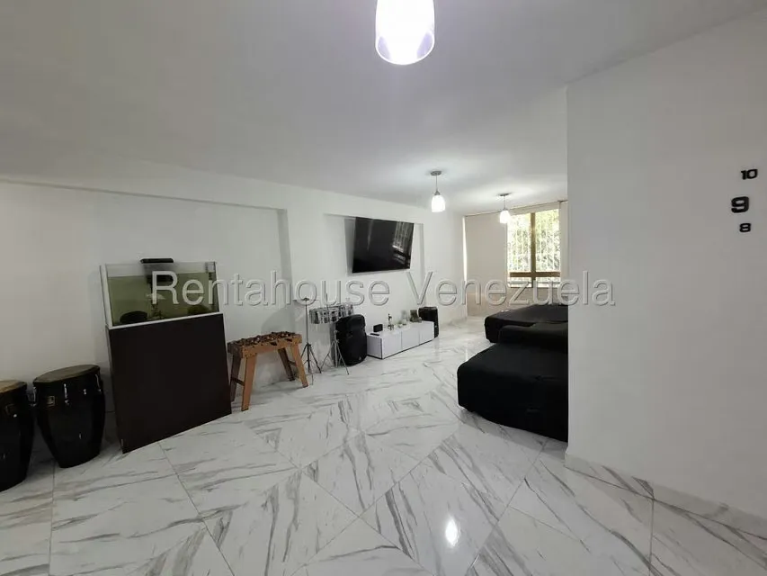 Apartamento (1 Nivel) en Venta en La Urbina, Distrito Metropolitano - 4