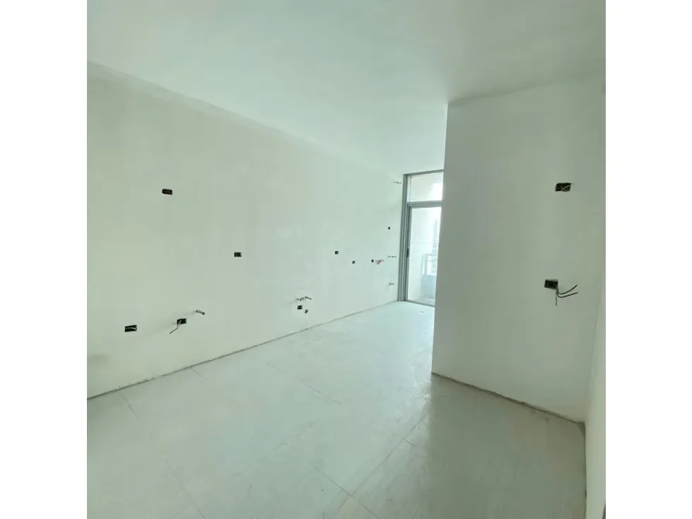 PLANTA BAJA TRIPLEX EN VENTA 441 M2 - URB. LA CASTELLANA - 3