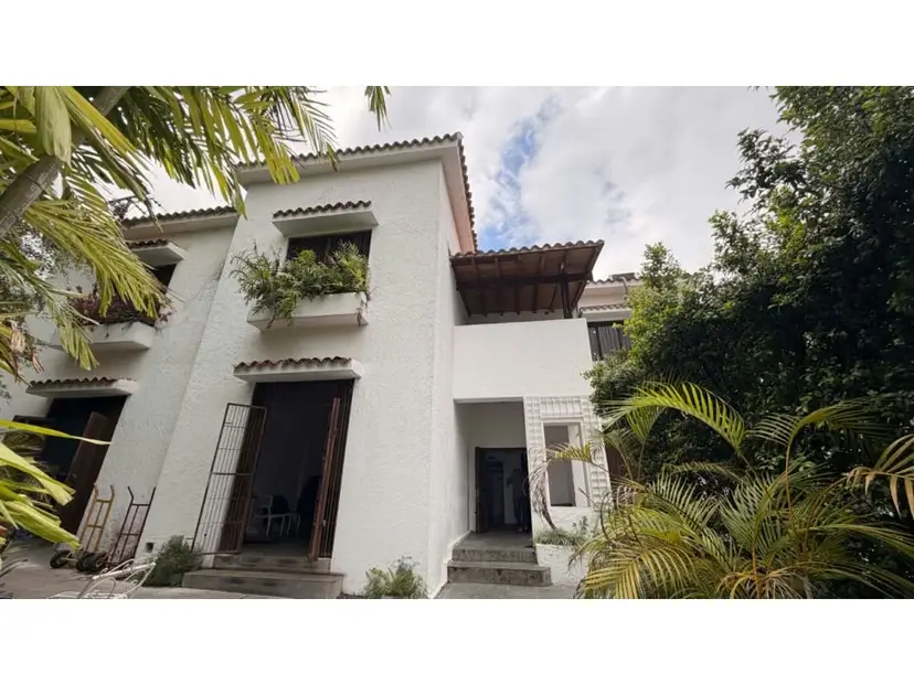 Casa Comercial en Alta Florida 699m2 construcción 933m2 de Trrno